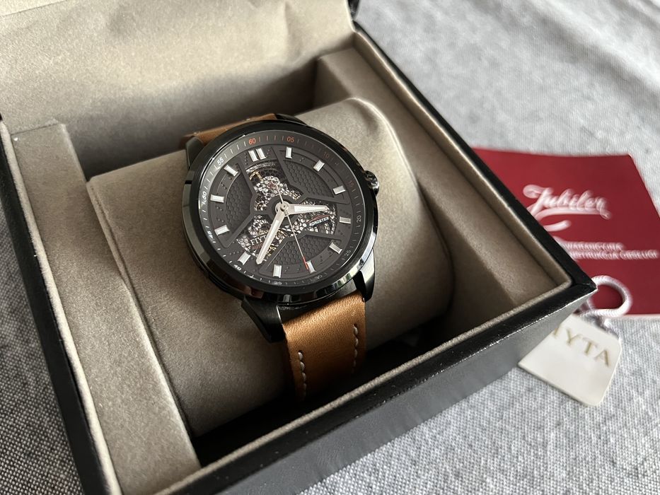 Zegarek FIYTA Roadster Automat