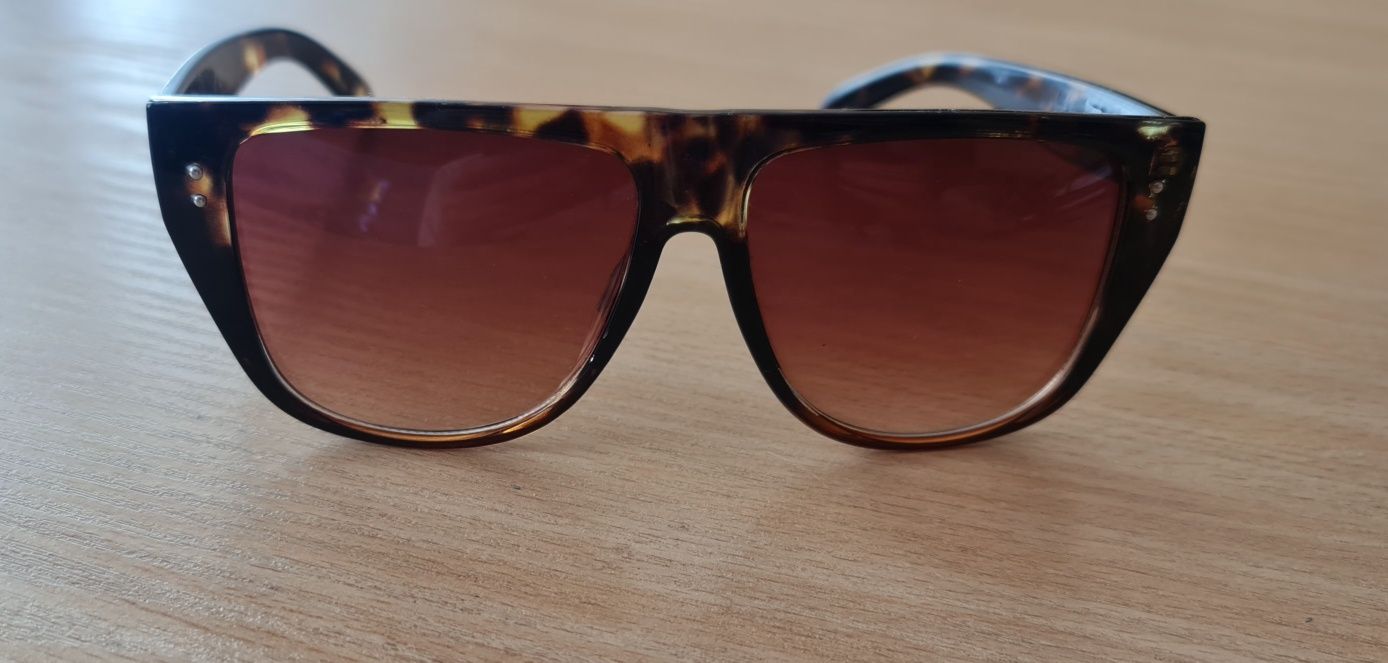Okulary słoneczne Reserved