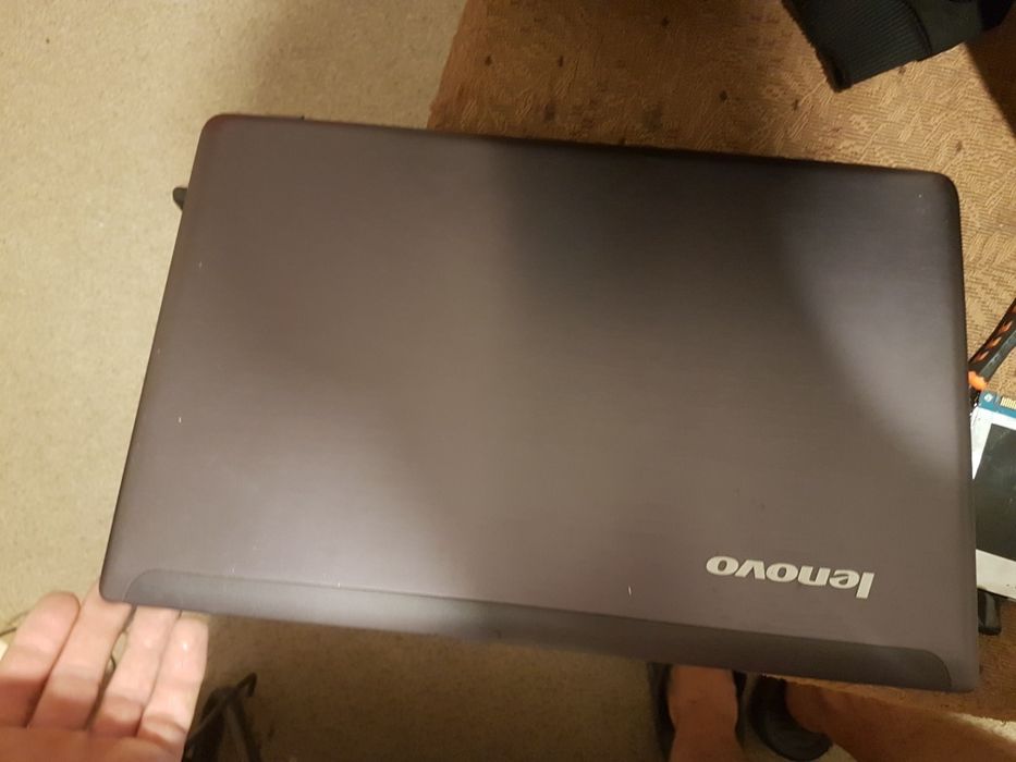 продам матрицю екран до ноутбука Lenovo Z575