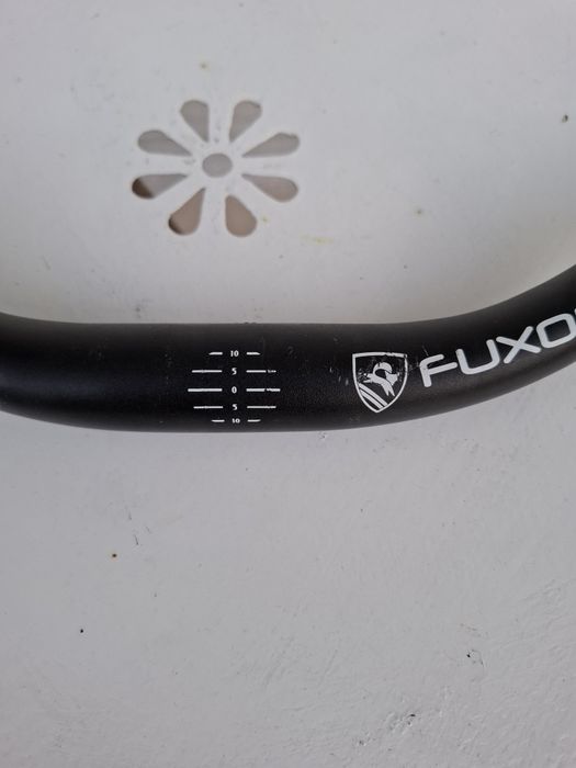 Guiador BTT Fluxon 31.9 mm diametro 690mm