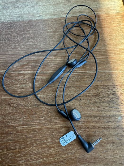 Auriculares Sony AG-1100