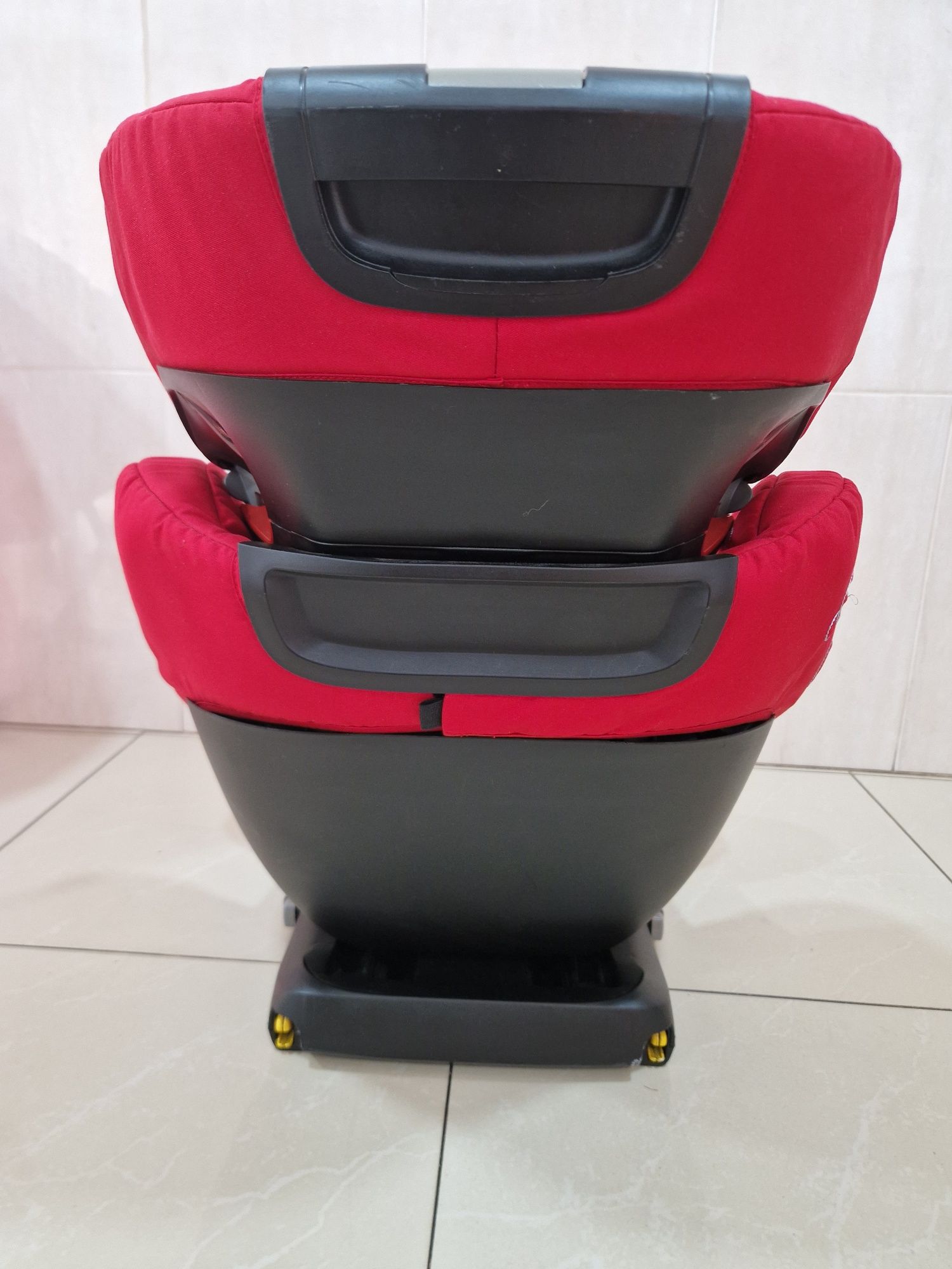 Cadeira auto bebé confort grupo 2-3 (15/36kg)