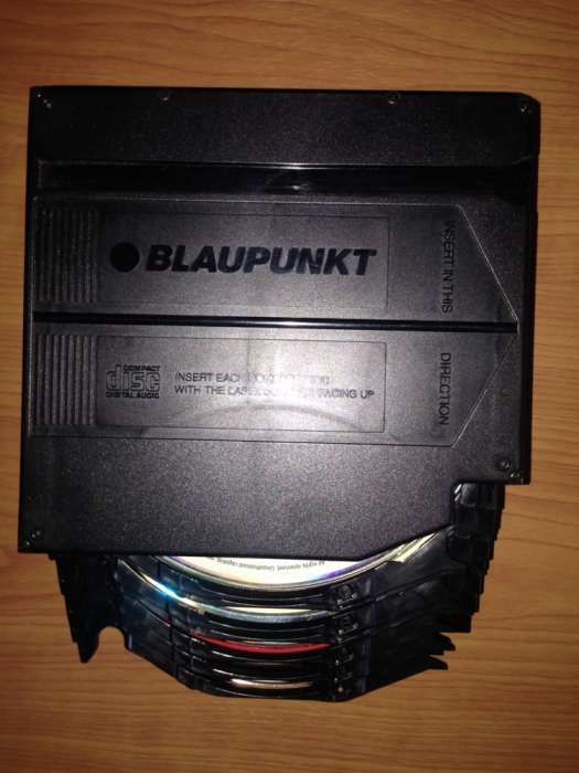 Caixa de CDs auto BLAUPUNKT para 10Cd's