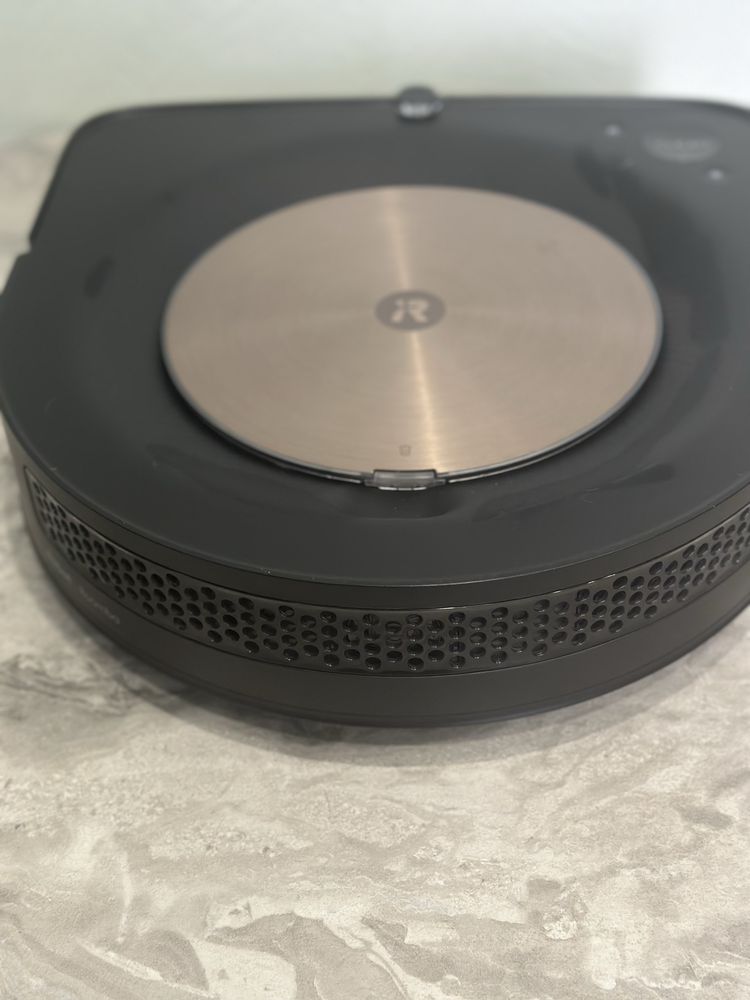 Продам Robot Roomba s9+.