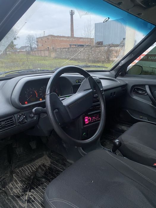 Продам ваз 21015