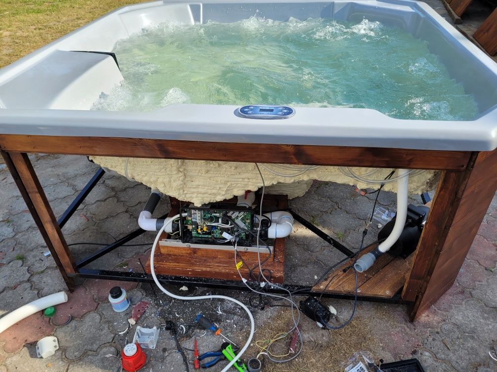 Jacuzzi na zamówienie. Sterowanie balboa Areomasazu hydromasaz