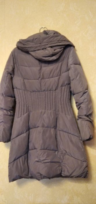 Жіночий зимовий пуховик