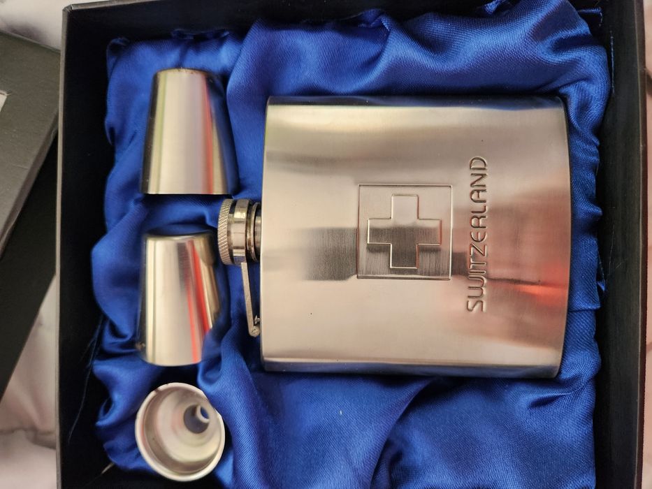 Garrafa &copos + funil ,Suíço Motard Harley ...