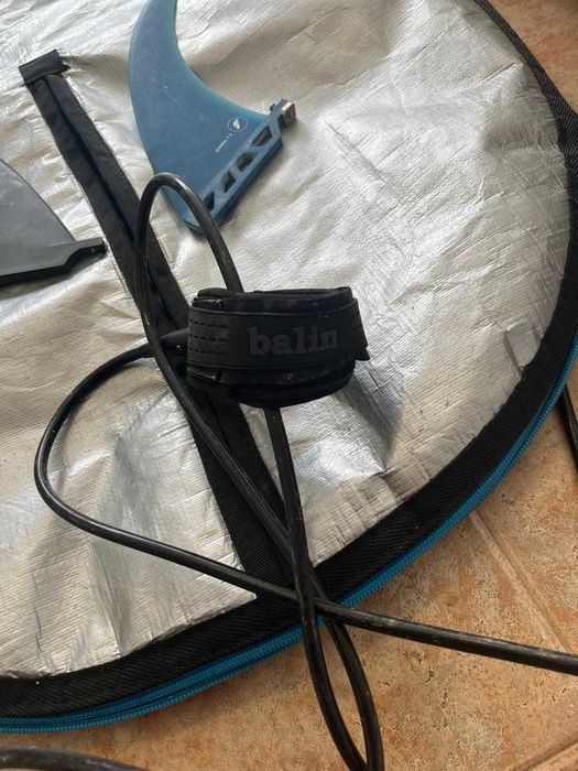 Longboard NUU KILLJOY 9.0 com saco quilhas e leash.