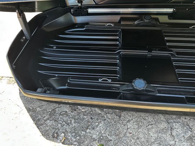 Box dachowy THULE Motion XT XXL czarny (pojemność 610 L)