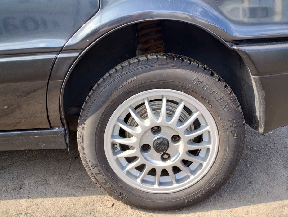 Ауді Audi 80 B3 синя в гарному стані