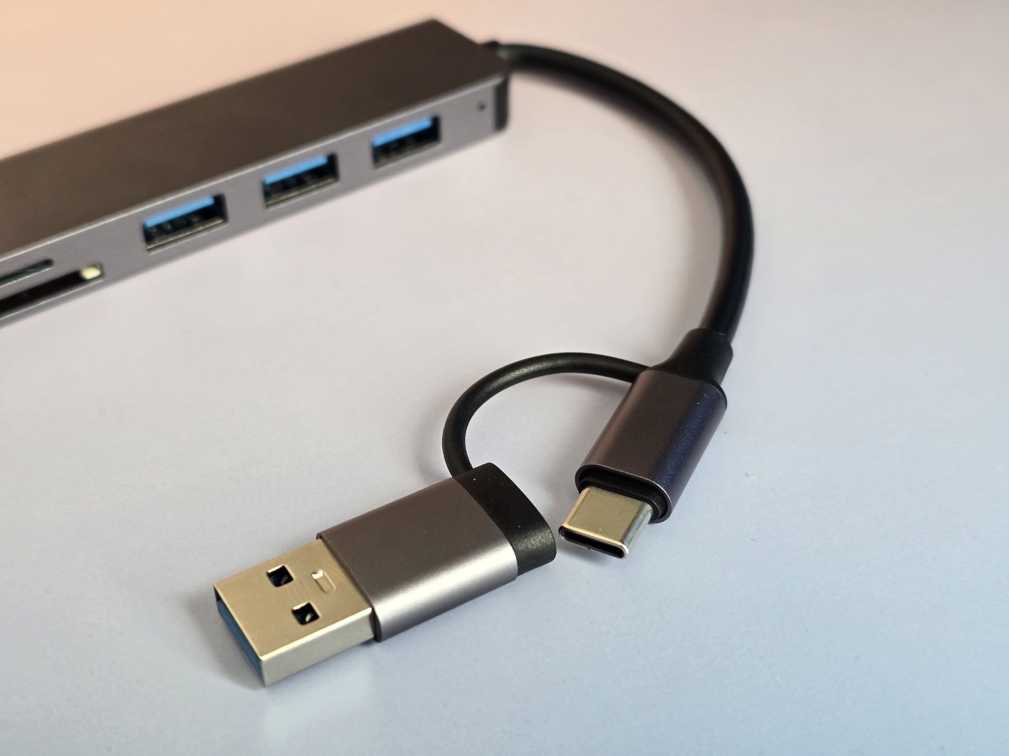 USB hub. Картрідер до комп'ютера та телефону