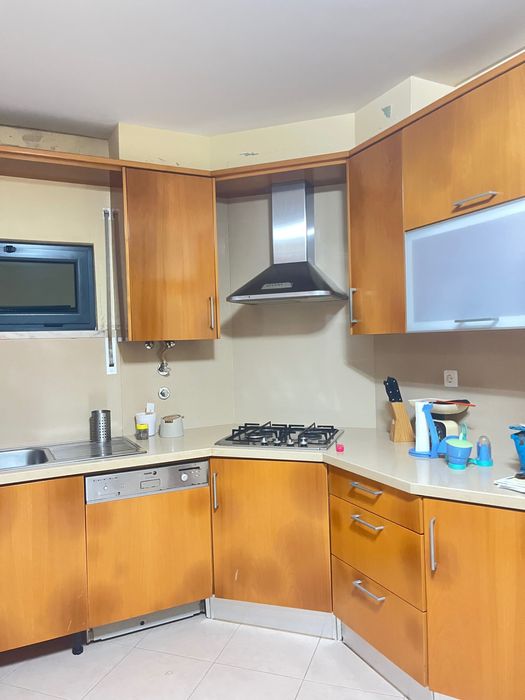 Cozinha com eletrodomésticos