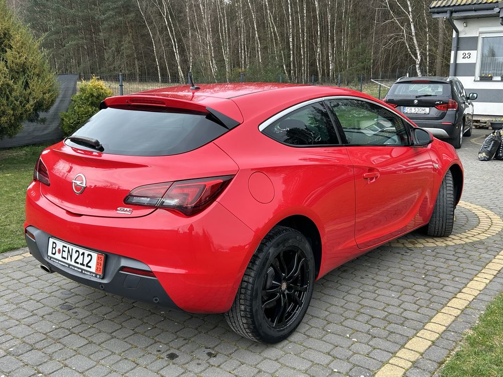 Opel Astra J GTC Nowy rozrzad! Bi Xenon! Klimatronic! z Niemiec !