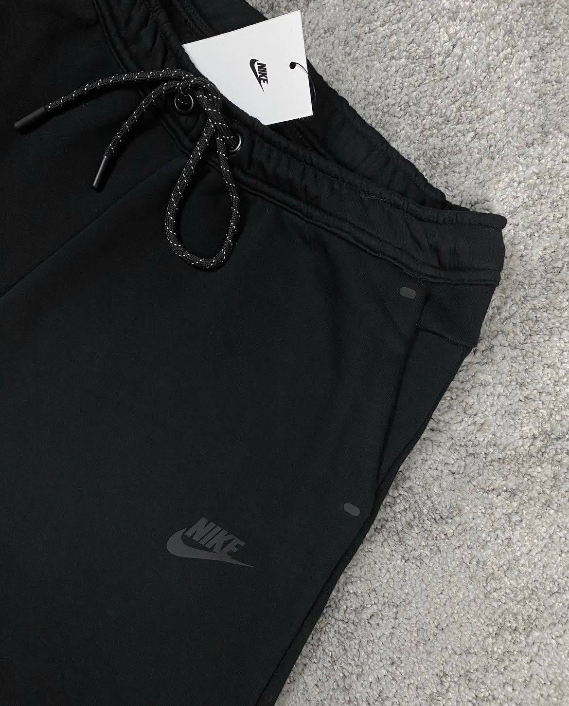 Шорти Nike tech fleece шорты найк теч флис