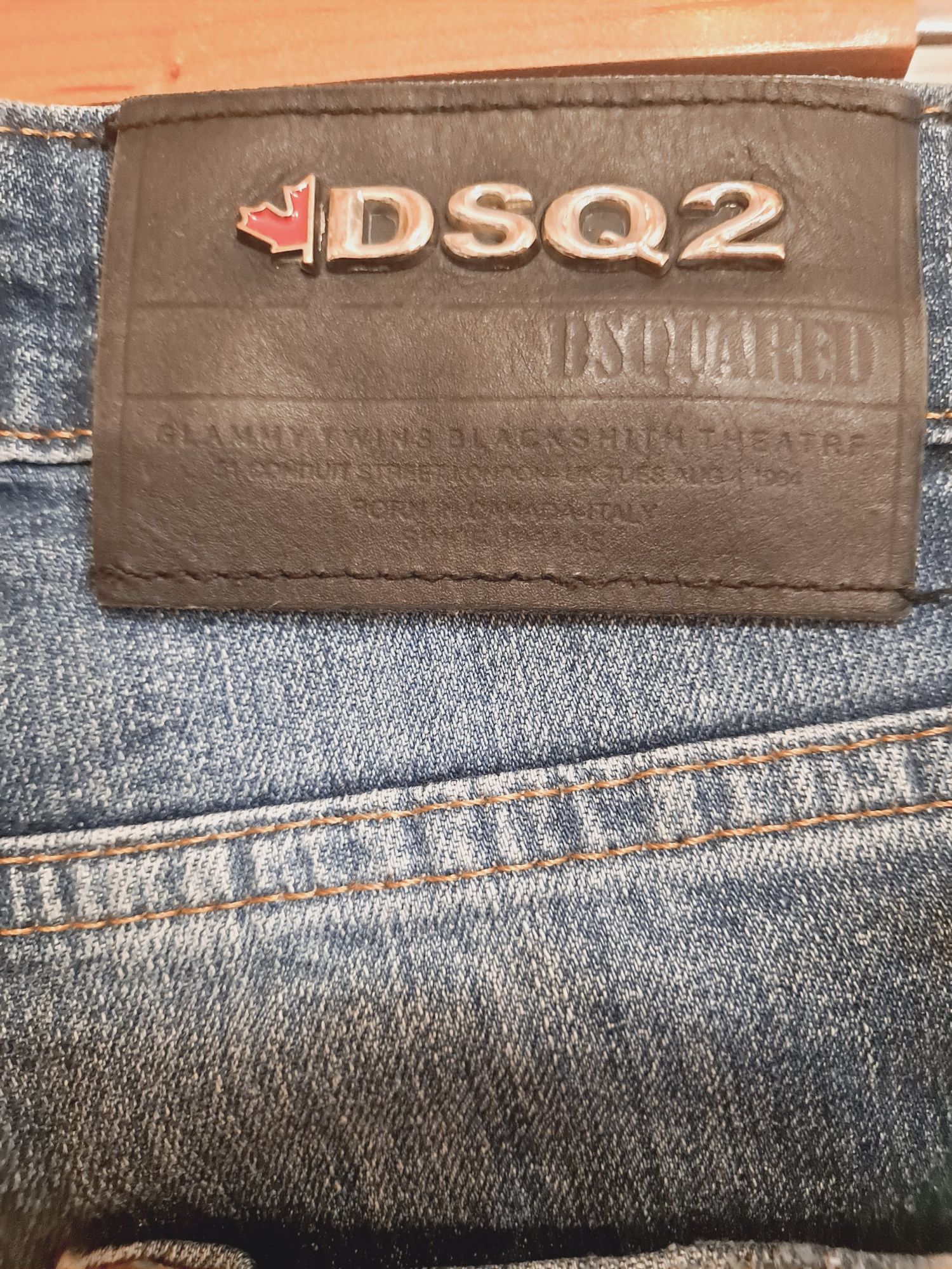 Damskie spodnie jeans Dsquared2 XS/34