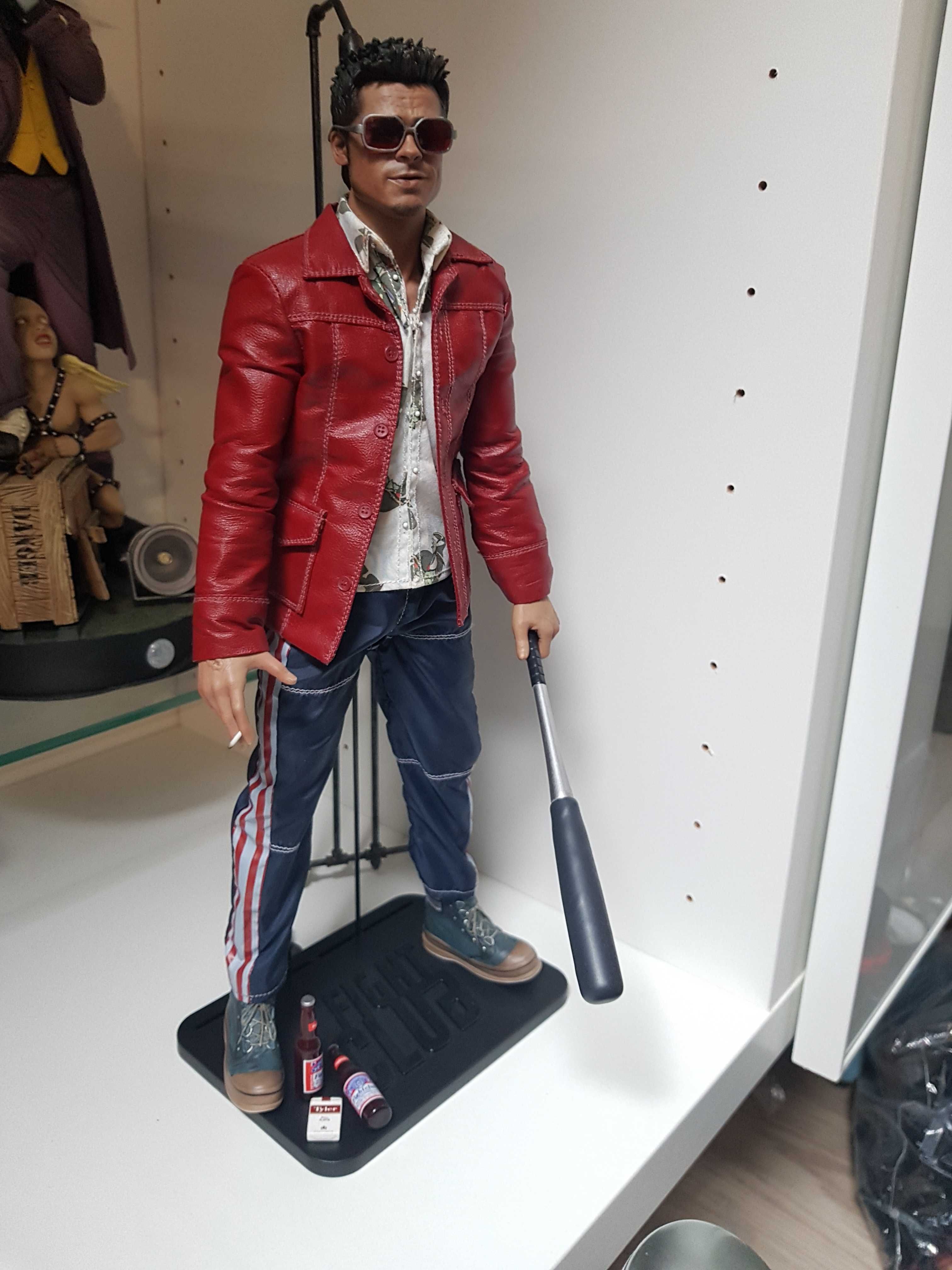 Bltzway (not Hot Toys): Fight Club Tyler Durden Red Jacket Version