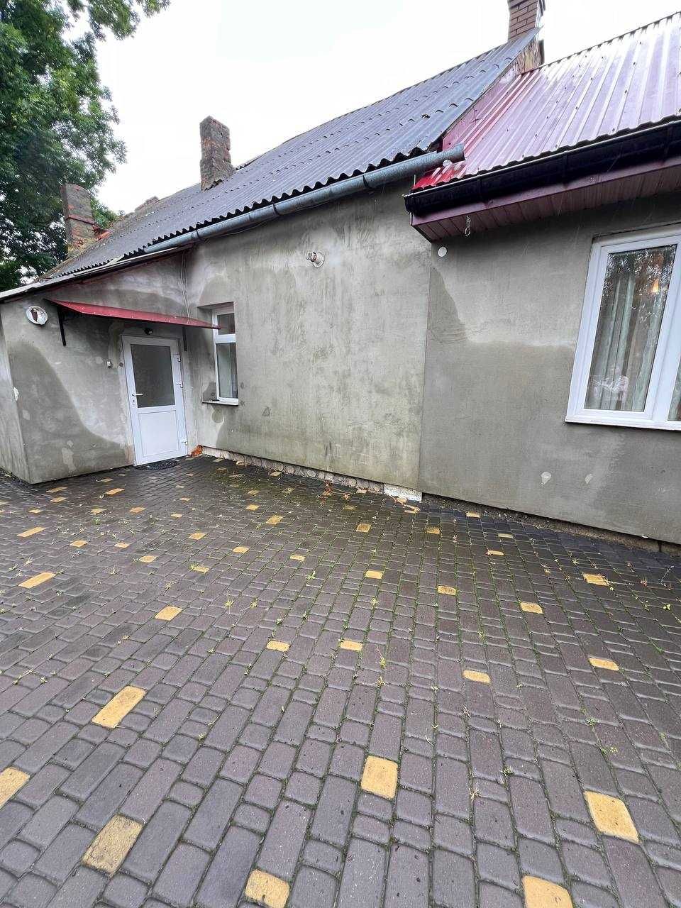 Продається квартира особнякового типу в м. Яворів, вул. Маковея, 22