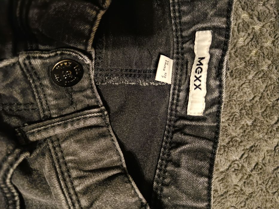 Spodnie jeansowe dla dziewczynki, rozmiar 122 Mexx