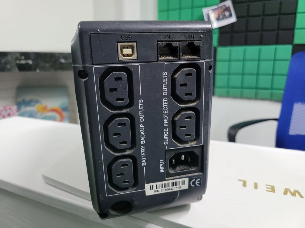 UPS Бесперебойник PCM 825 на 500w с батареей, зарядная станция