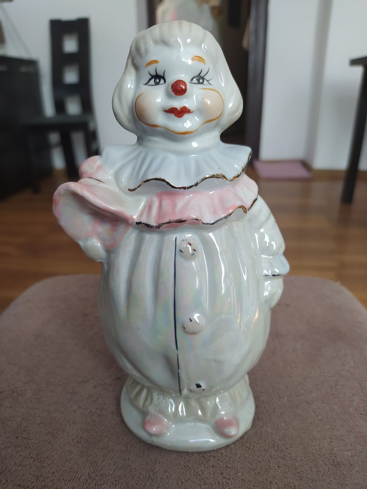 Porcelanowy clown figurka