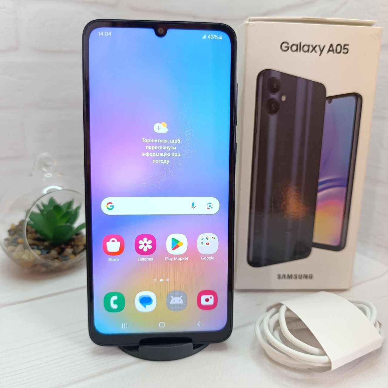 Продам телефон Samsung A05 4/128Gb в чудовлму стані