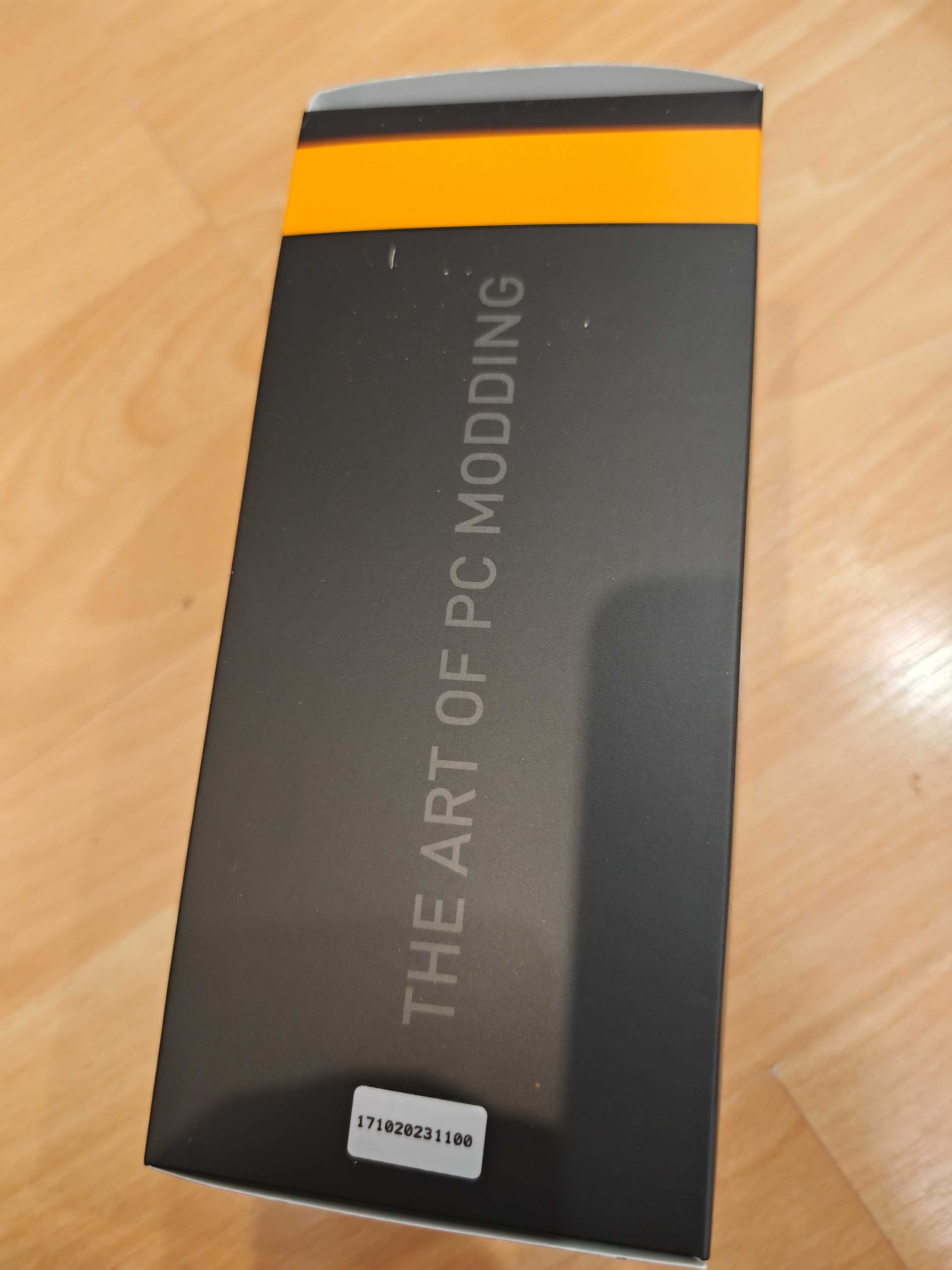 Помпа з резервуаром EK-Quantum Kinetic TBE 200 D5 PWM D-RGB для ПК