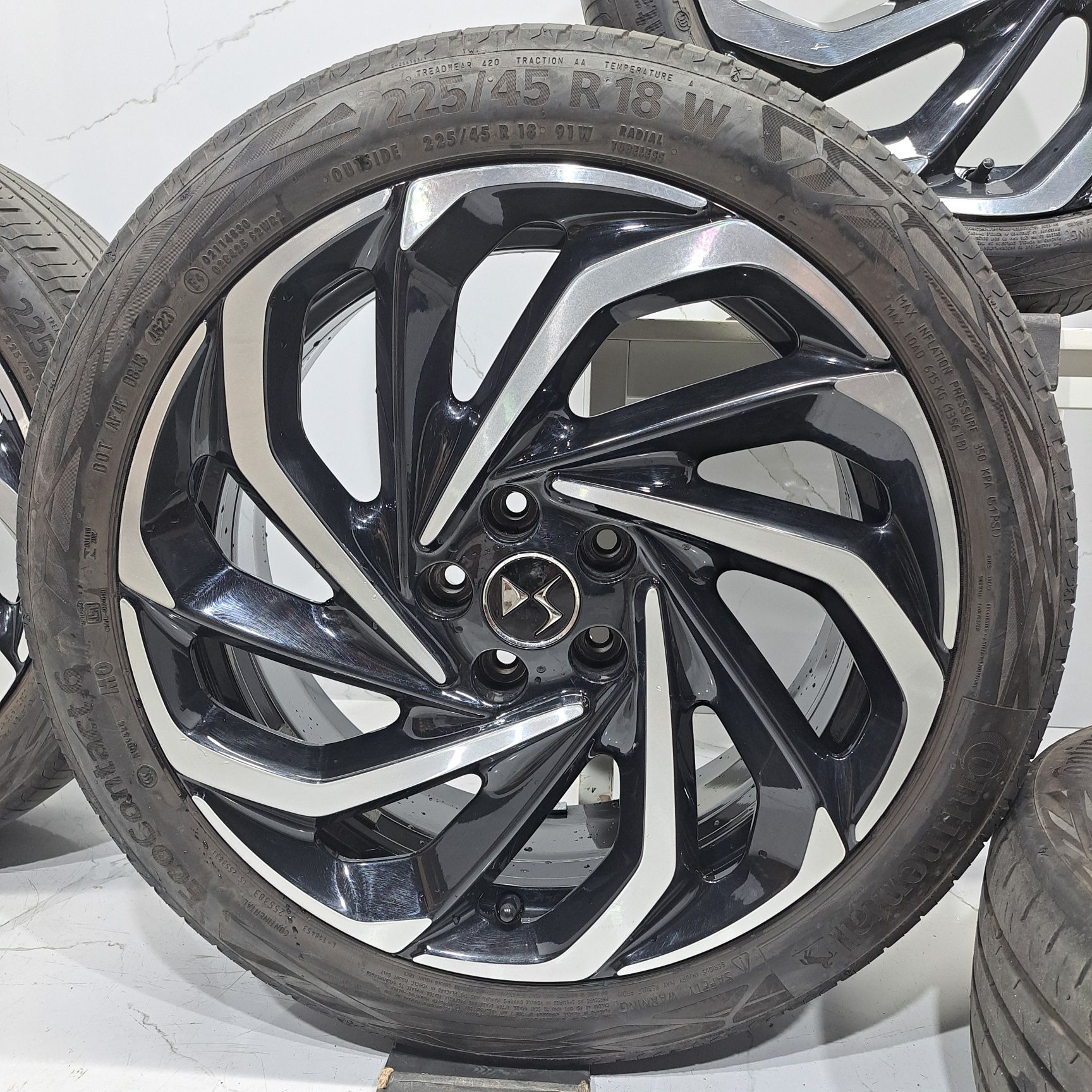 Jantes 18" originais DS 9 Citroën Peugeot 5x108