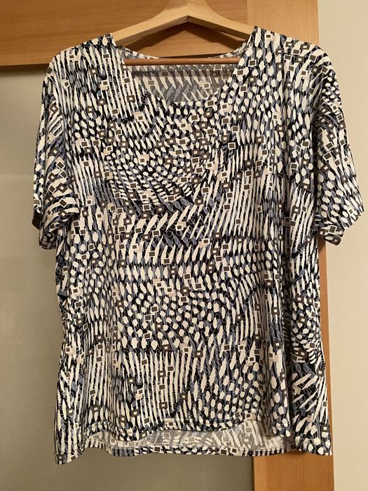 Camisola de senhora em malha fria muito confortavel