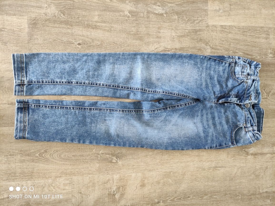 Spodnie jeans róż.134