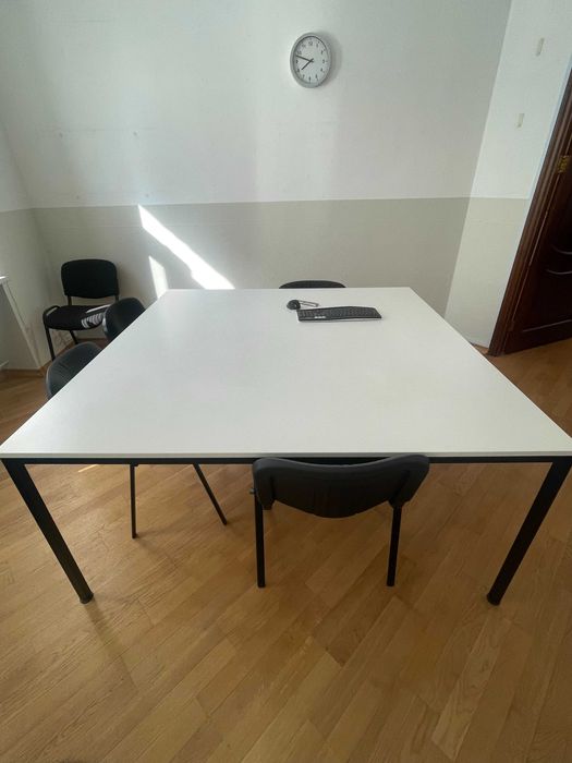 Стіл офісний, аудиторний 160*160