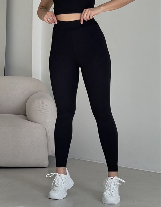 Лосини чорні у рубчик