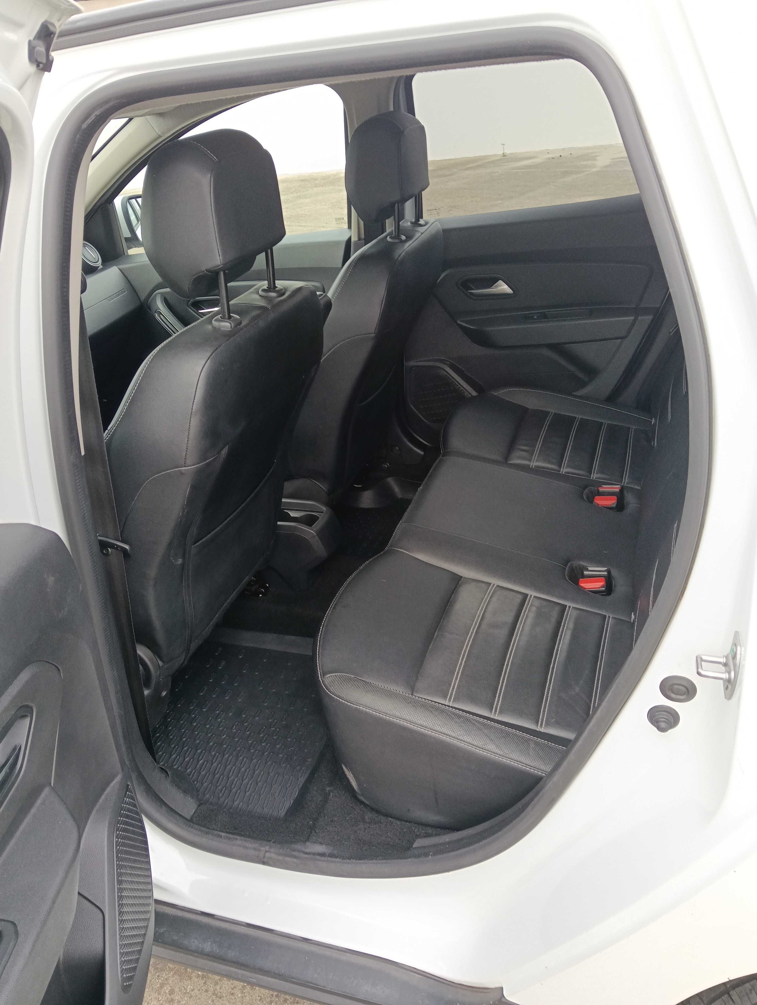 Dacia Duster , versão Prestigie Blue DCI 115,  4X2