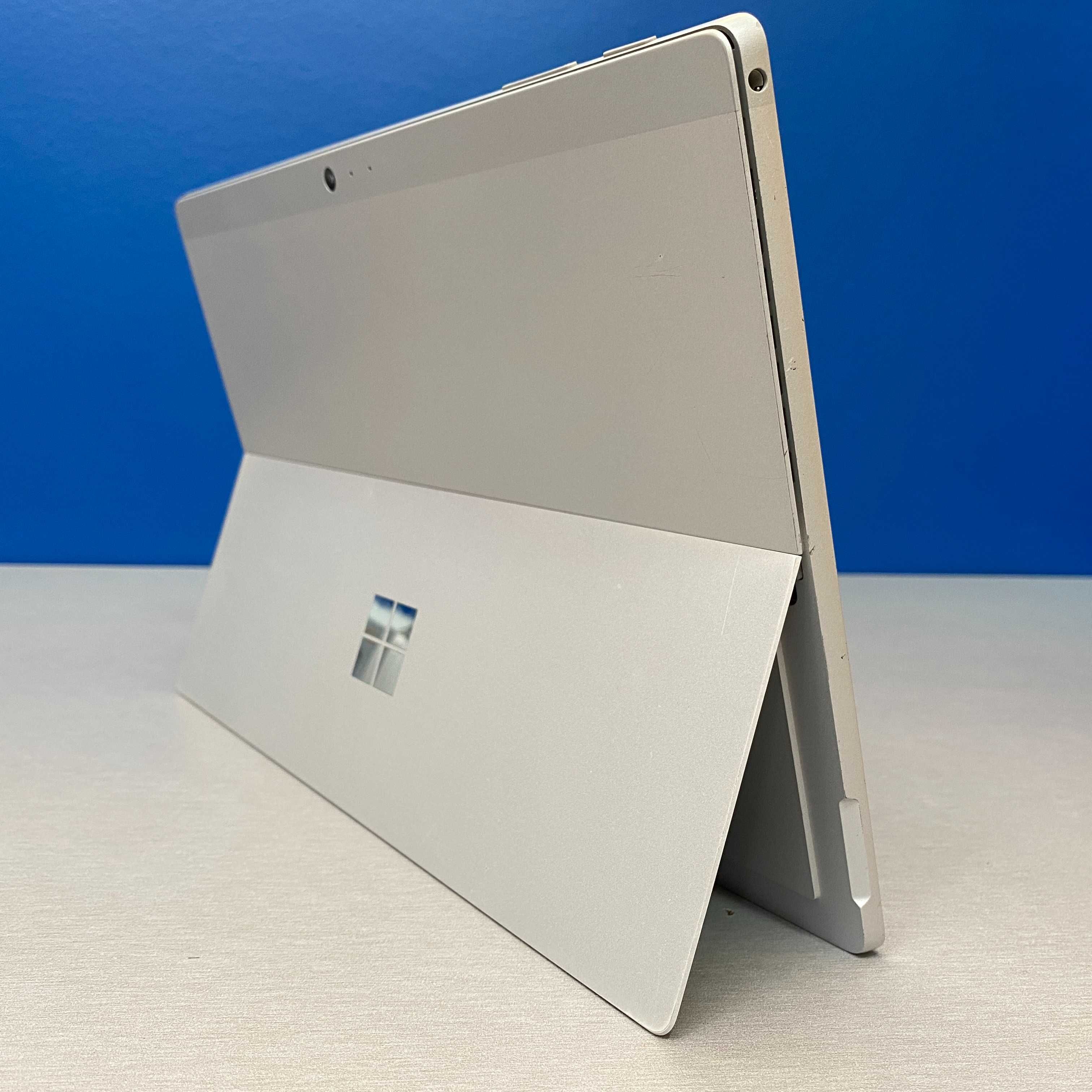 Microsoft Surface Pro 5 - 12.3" (i5-7300U/8GB/256GB SSD/4G LTE)