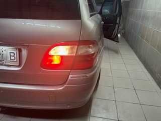MERCEDES BENZ W211 przed LIFT lampa prawa TYLNA w KLAPĘ