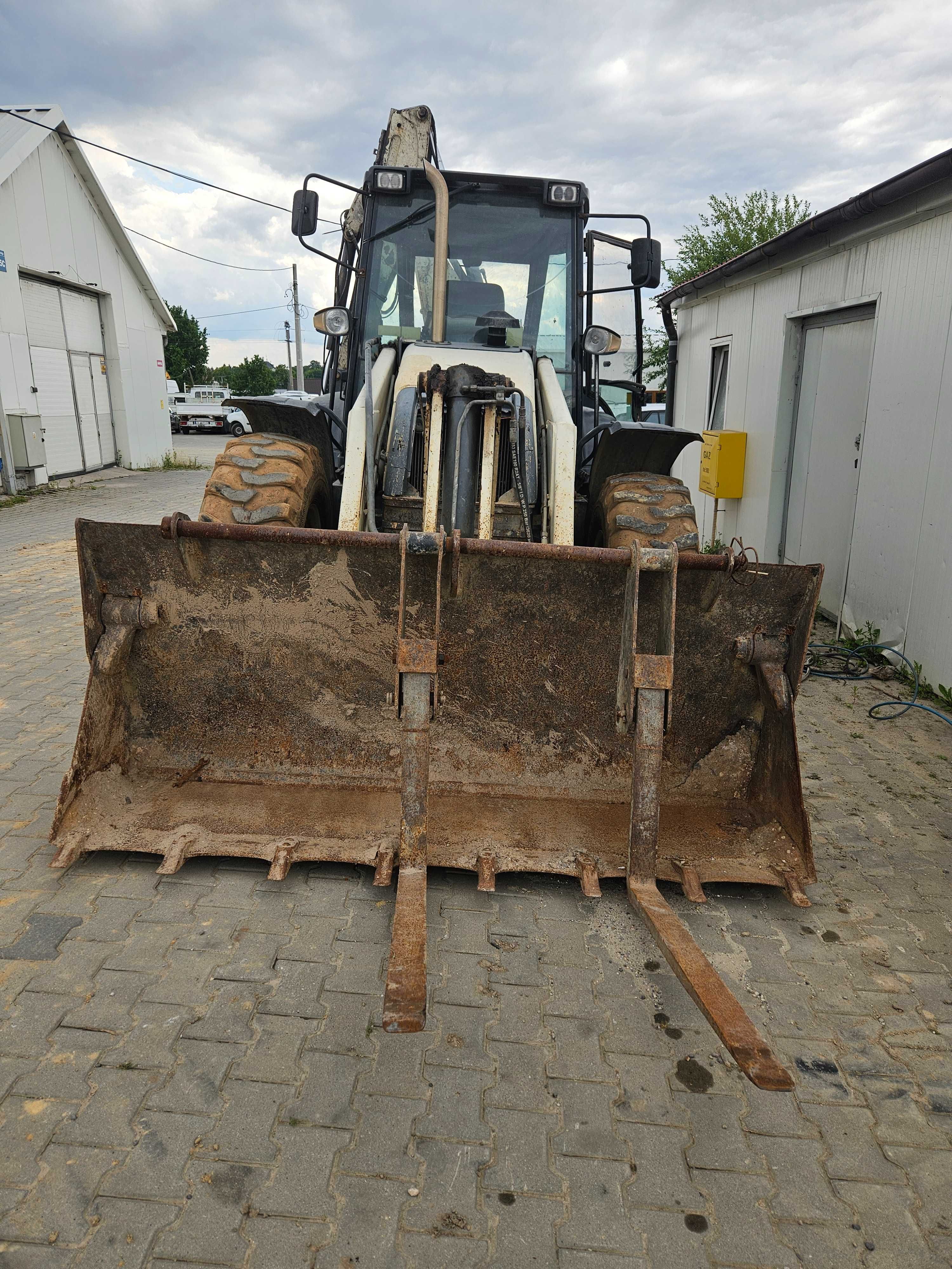 Koparko - ładowarka Terex 980
