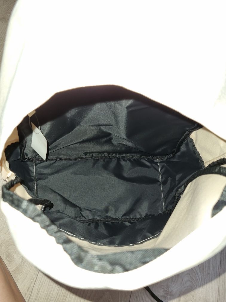 Nowy beżowy plecak Adidas