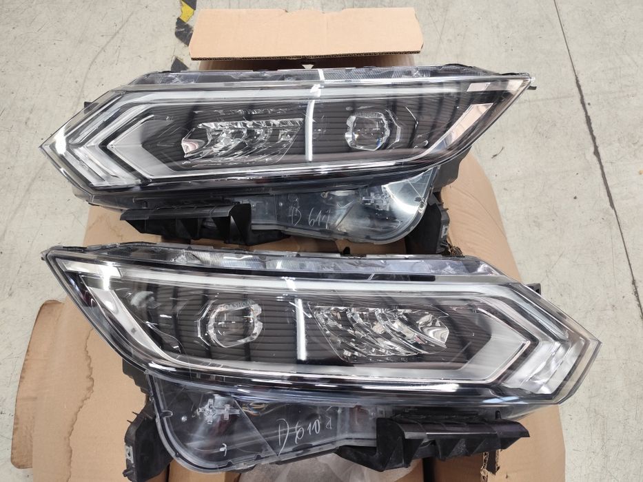 Par óticas Nissan Qashqai 2019