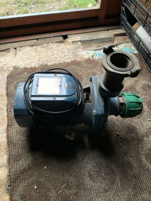 Насос Італія продам оригінал