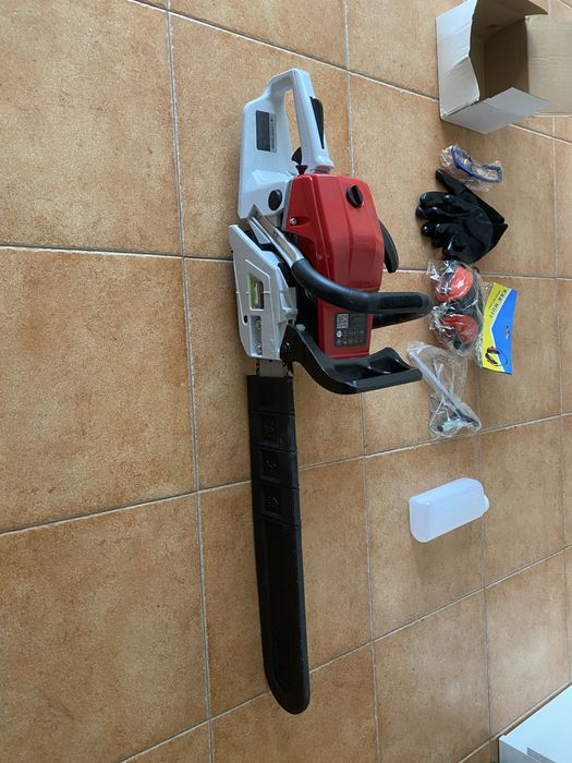 Motoserra 20’(50cm serra) Greencut 61,2cc NOVA nunca utilizada!!!