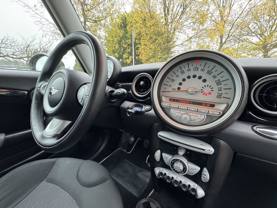 Mini Cooper D - Nacional - Garantida de 18 Meses