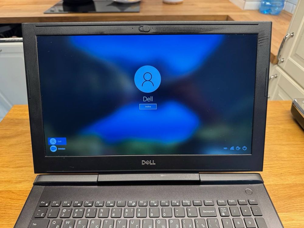Ігровий ноутбук (ноутбук для роботи) Dell Inspiron 15-7577
