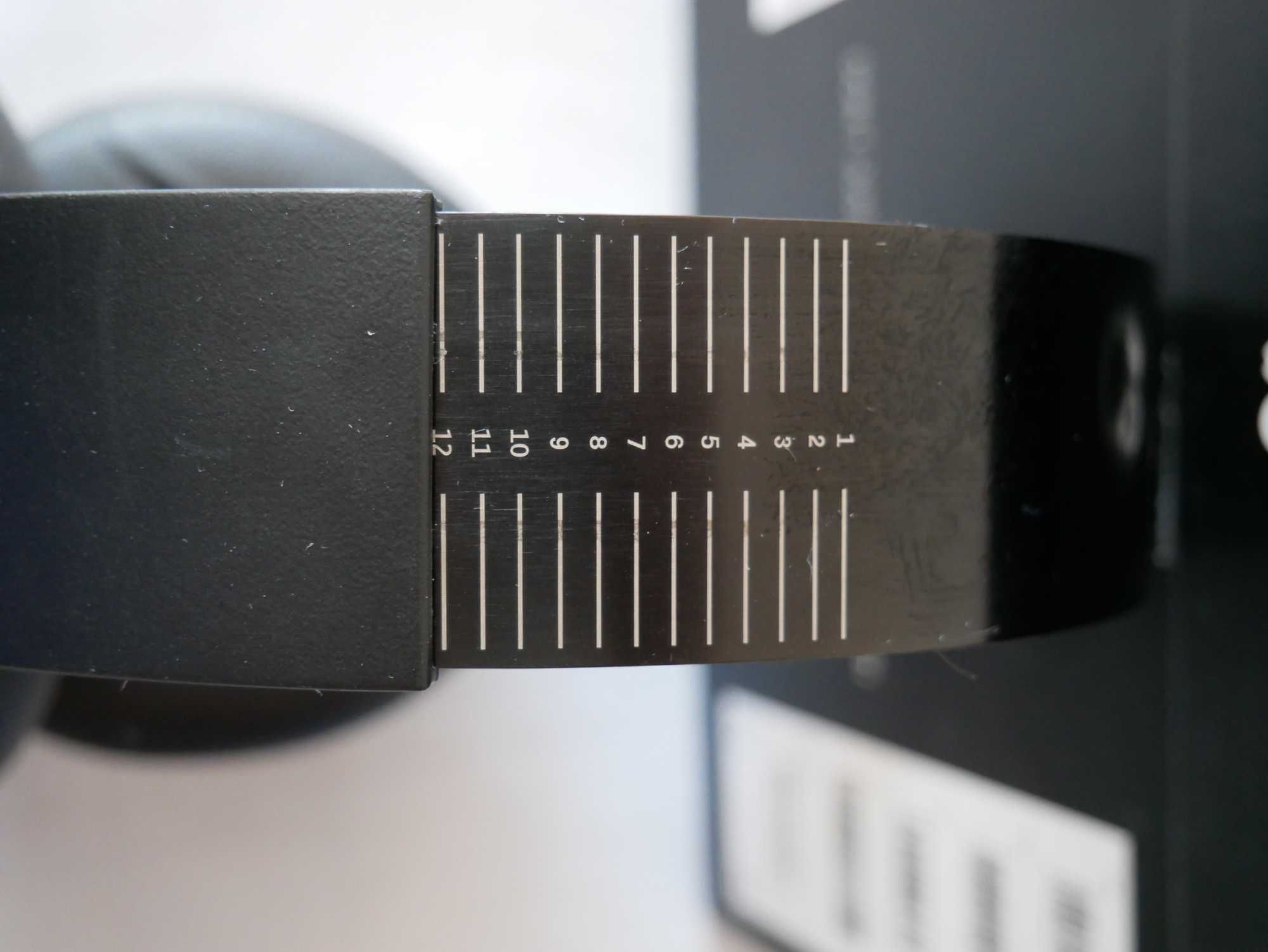 Słuchawki wokółuszne przewodowe AKG K550 Czarne