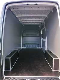 Mercedes Spriner L2H2-Zabudowa przestrzeni ładunkowej busa