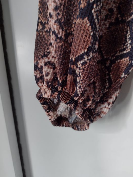 Blusa / Túnica Cobra Pull & Bear