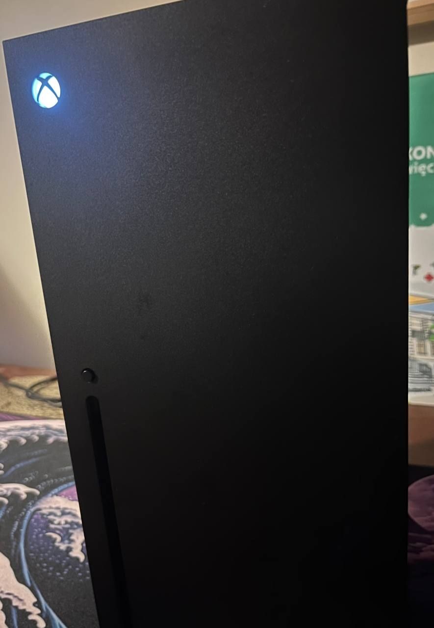 Xbox series x + pad + pudełko