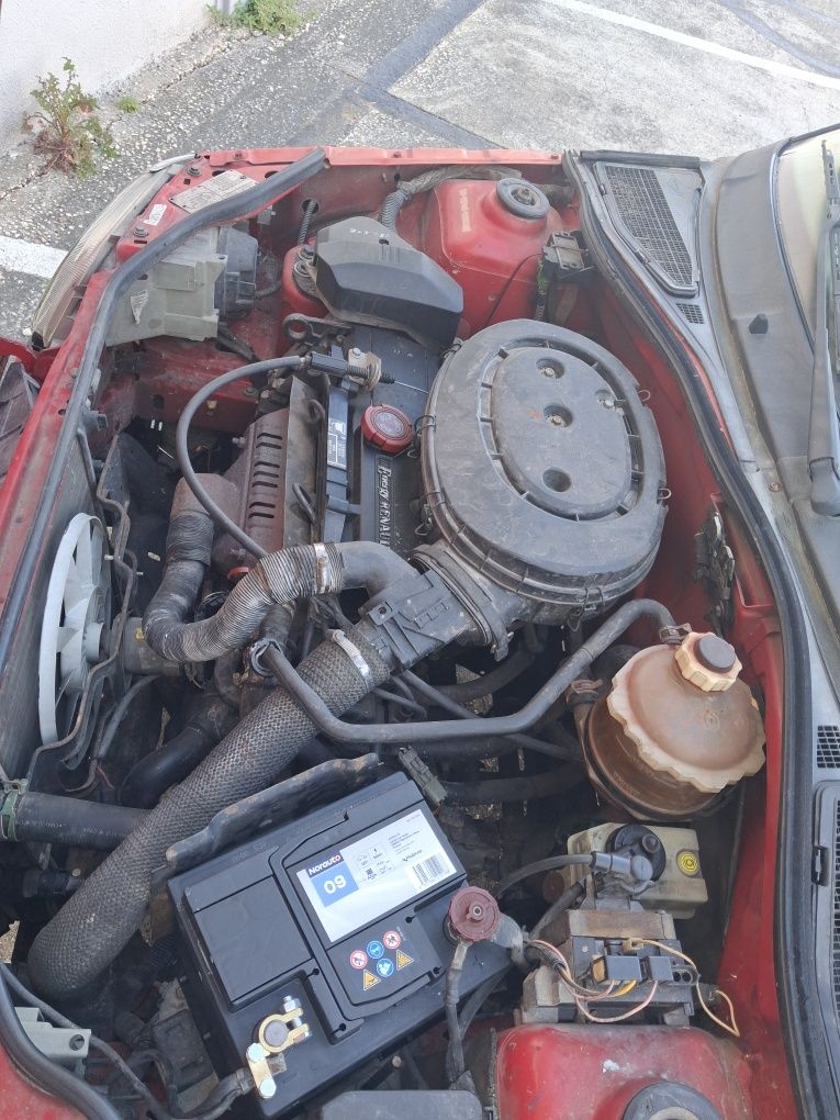 Renault clio impecável