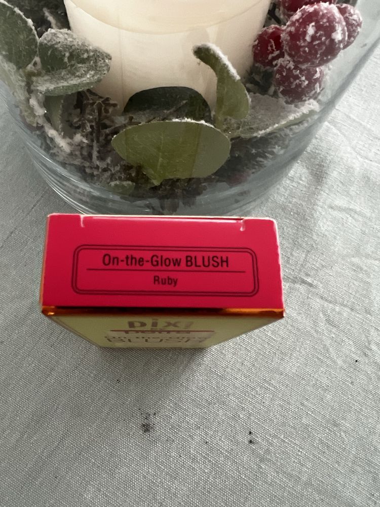 Pixi róż on the glow Blush nowy