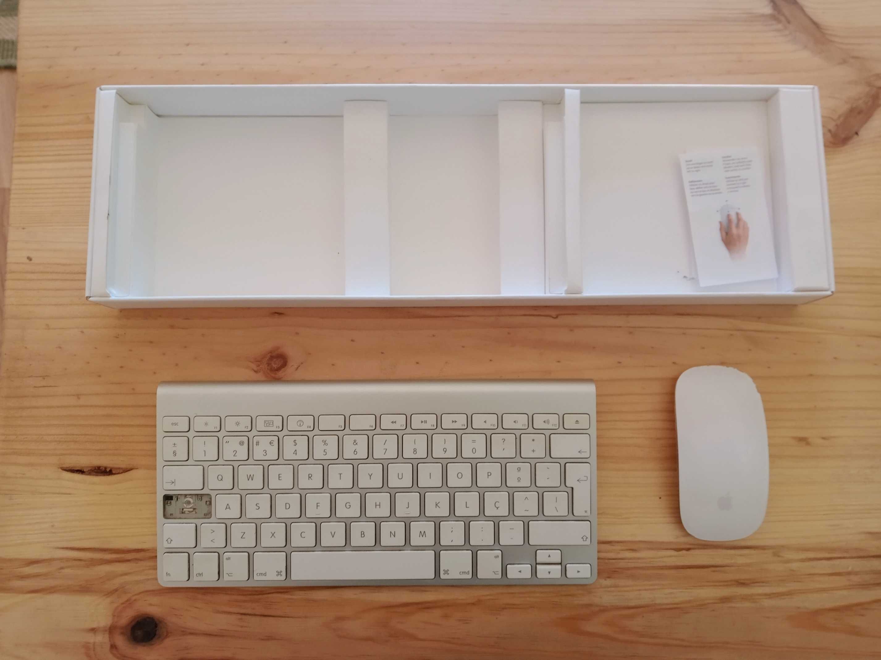 Teclado Apple mais rato Apple em branco