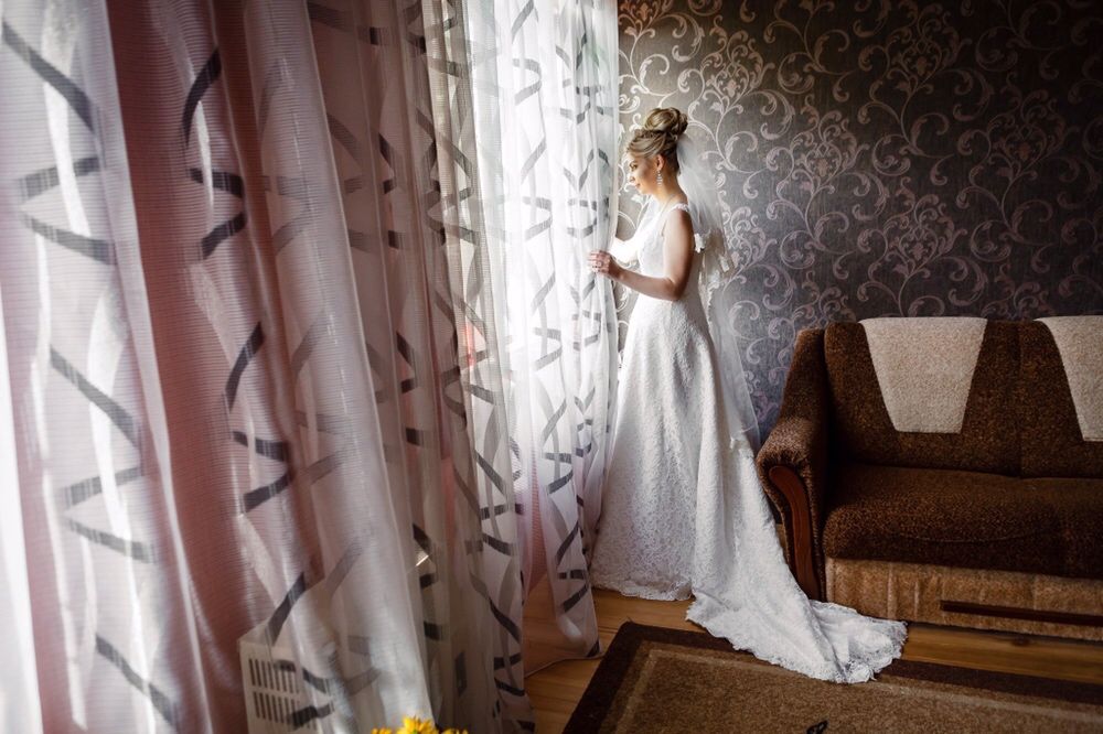 Весільна сукня